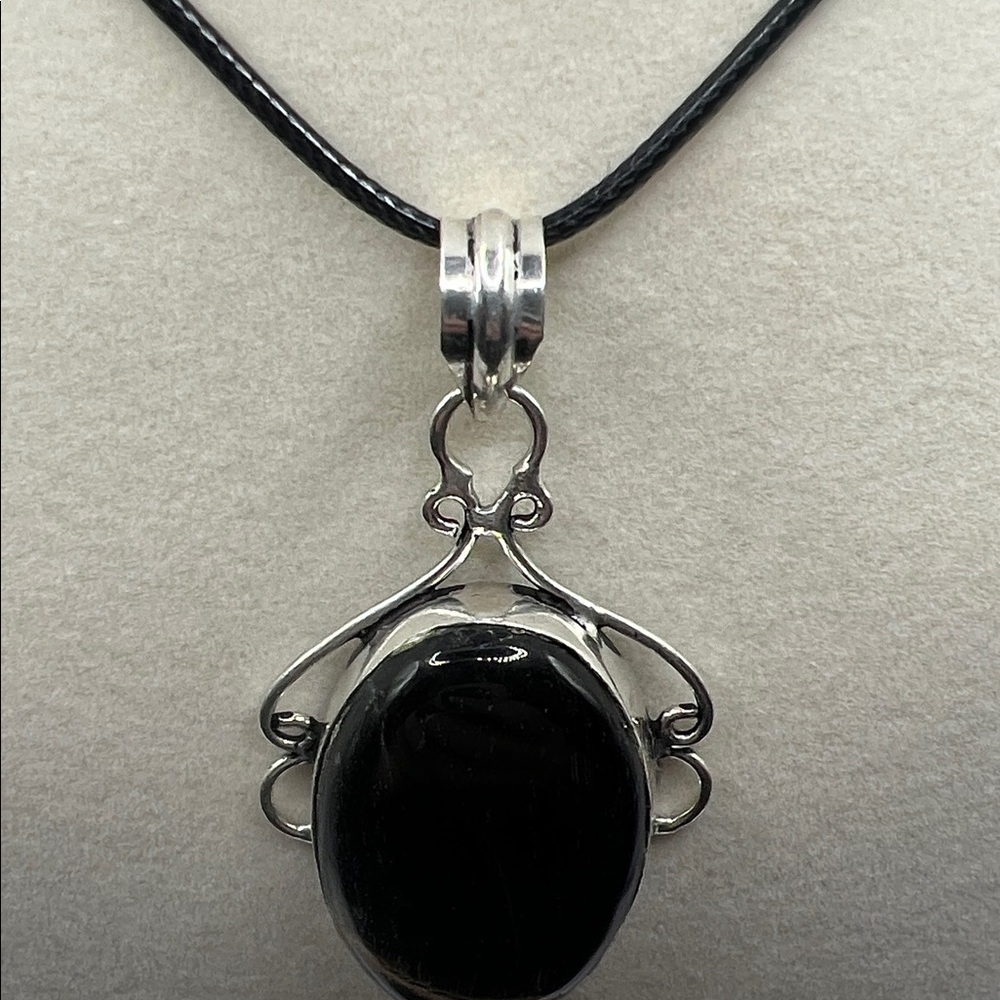 Blue Tigers Eye necklace. - Picture 3 of 5